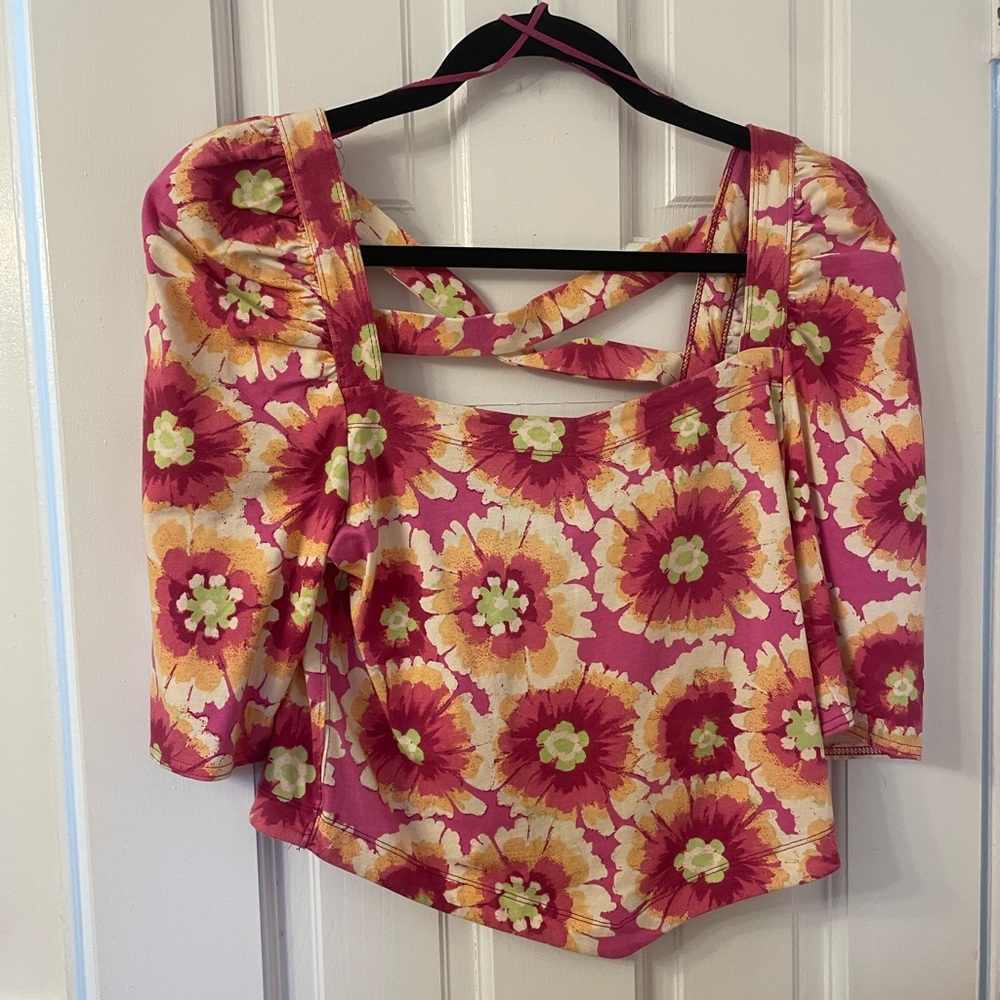 Free people top! Perfect for summer